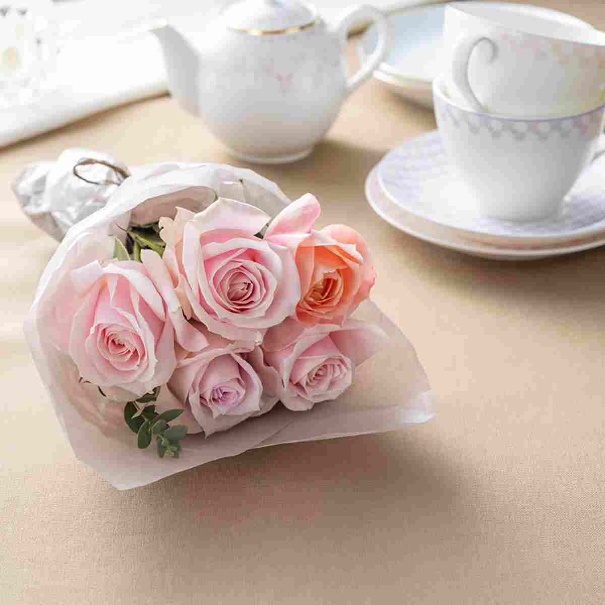プチギフトシリーズ 摘みたて薔薇のブーケ スイート5本