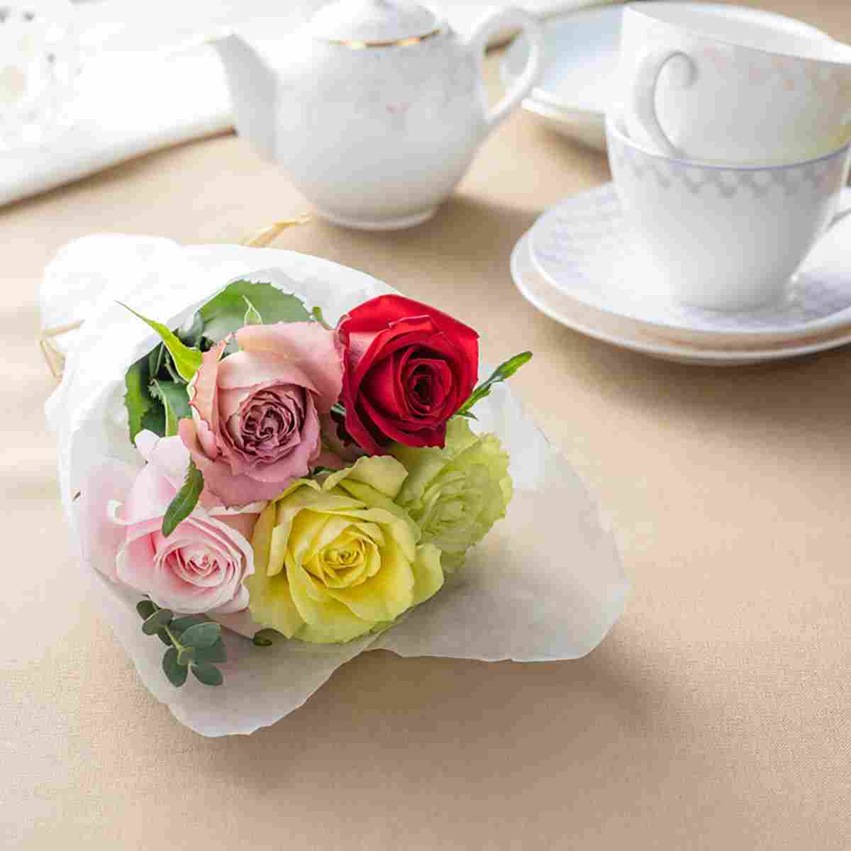 薔薇＆小花のブーケ5本セット 薔薇＆小花のブーケ5本セット ローズブーケ5本 生花 フラワーギフト 誕生